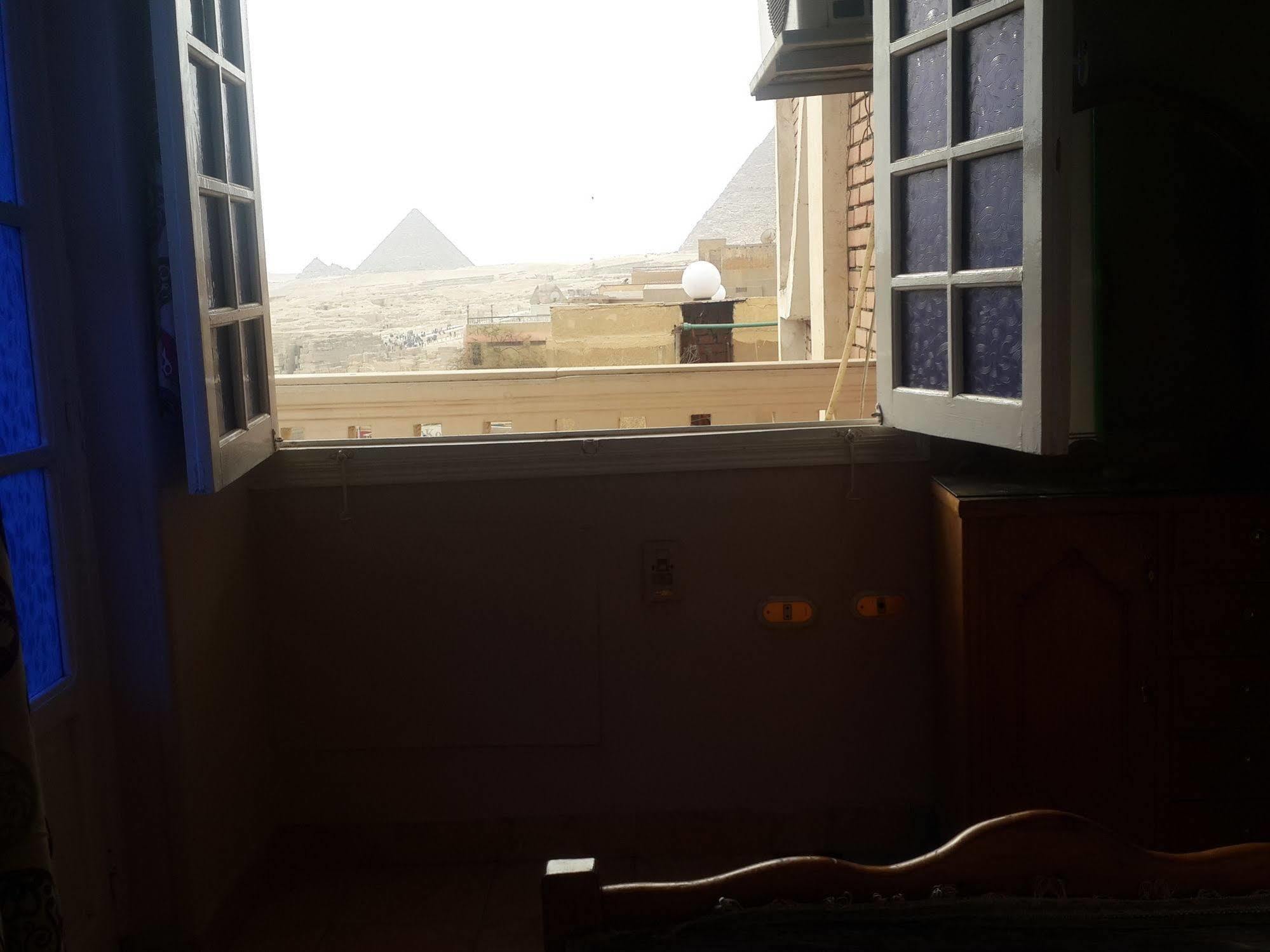 Pyramids Plateau Inn ギーザ エクステリア 写真