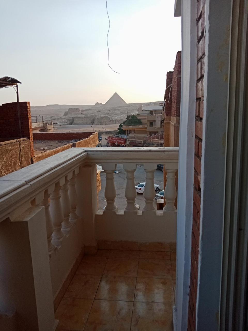 Pyramids Plateau Inn ギーザ エクステリア 写真